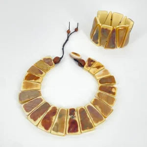 Collier und Armband mit Perlmutauflage