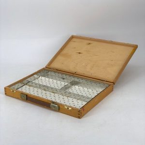 Malkasten aus Holz vom Künstlerbedarf Josef Kuri aus Freiburg, Deutschland