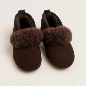 Kinder Lammfell-Hausschuhe in Dunkelbraun – warm, weich & handgefertigt